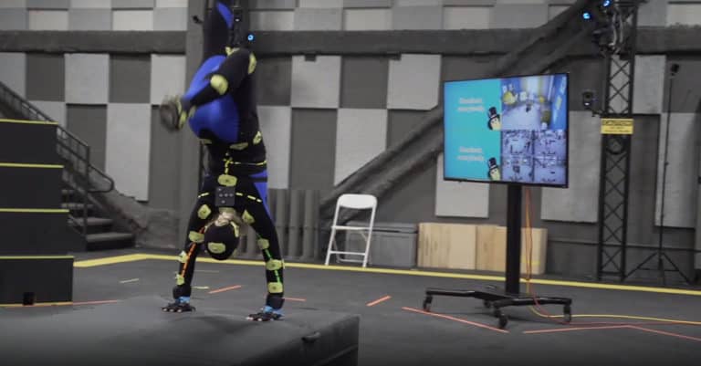 MoCap Pro Gloves used for Stuntvis acrobatics